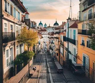 Guia De Viagem Lisboa Guia Pratico | Partiu Viagens